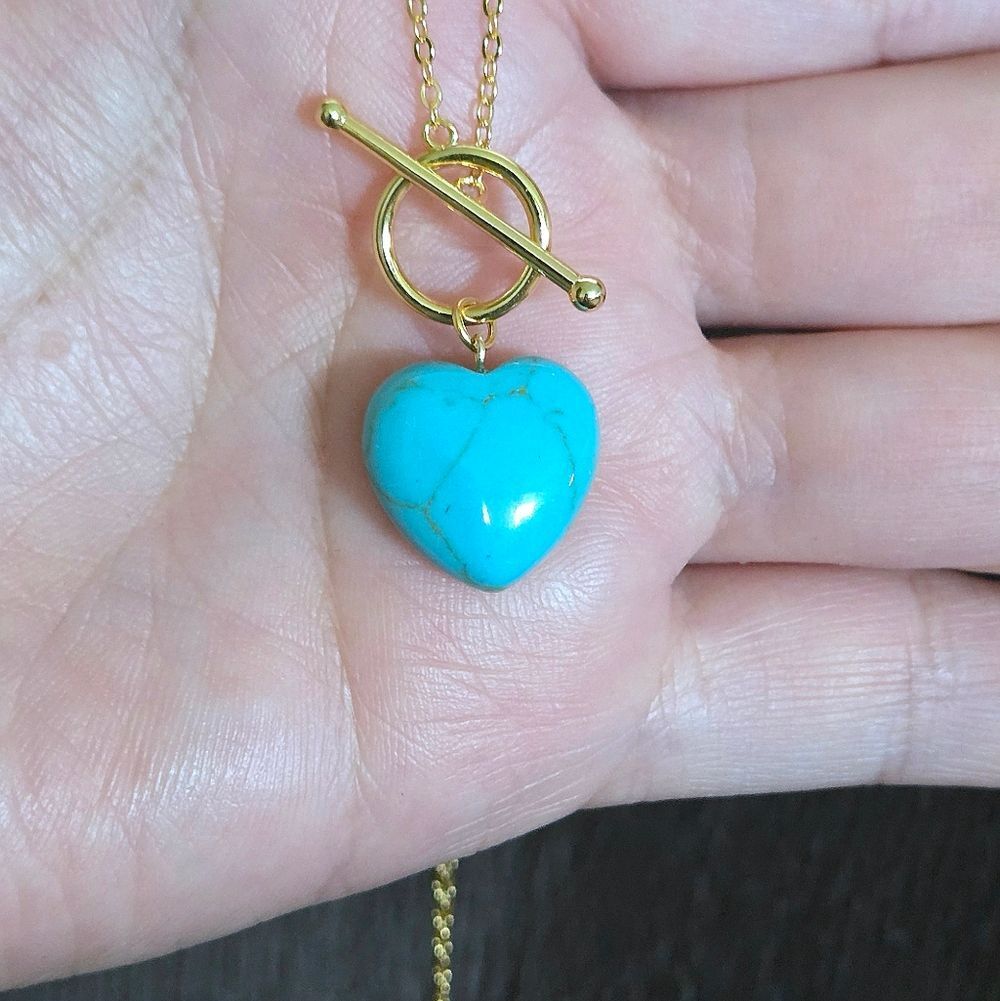 Blue Jade Heart🩵 Pendant Toggle Necklace - NWT - Picture 10 of 16